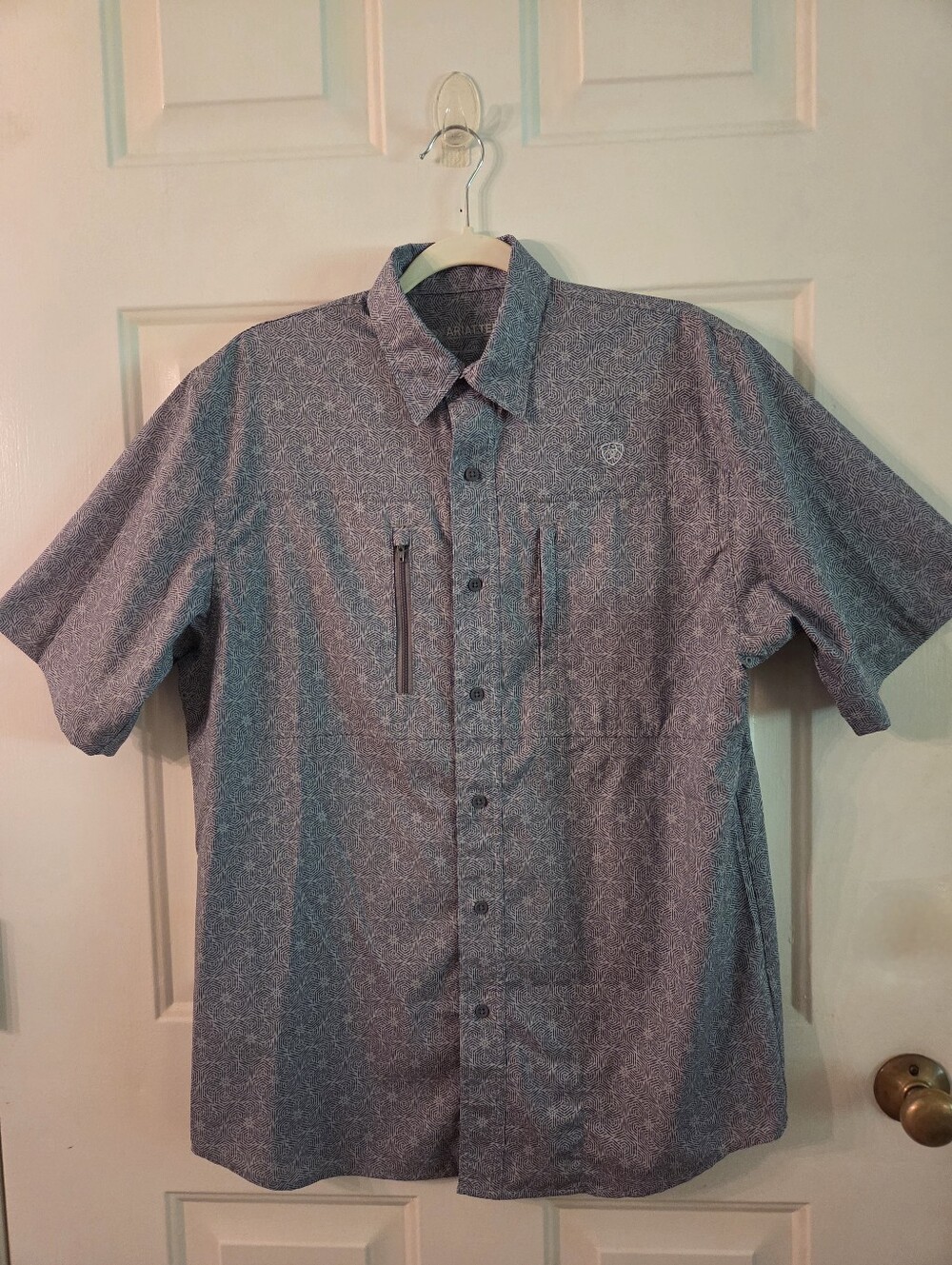 Ariat Mens VentTek Skyride Classic Fit Short Sleeve Button Down Shirt Size S - Picture 2 of 11